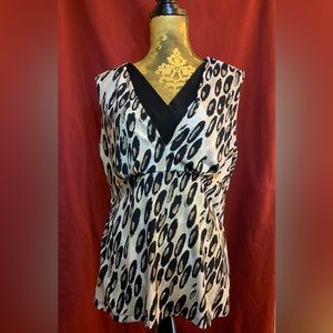 East 5th - Stretchy, pullover, animal print, V-neck, Sleeveless Blouse